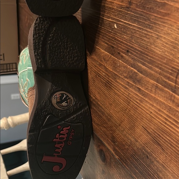 Justin Boots Brown and Turquoise Heeled Boots - Picture 5 of 10